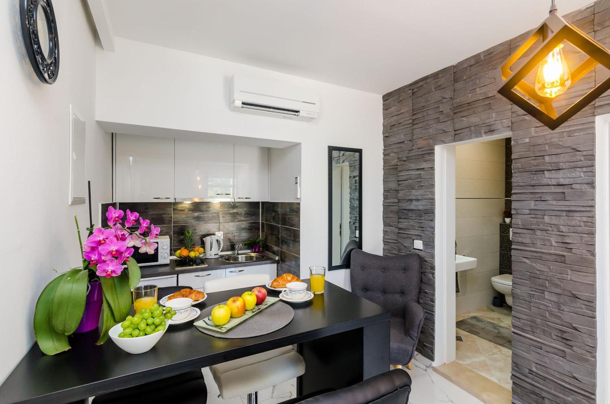 Mata Family Apartments Molunat Extérieur photo