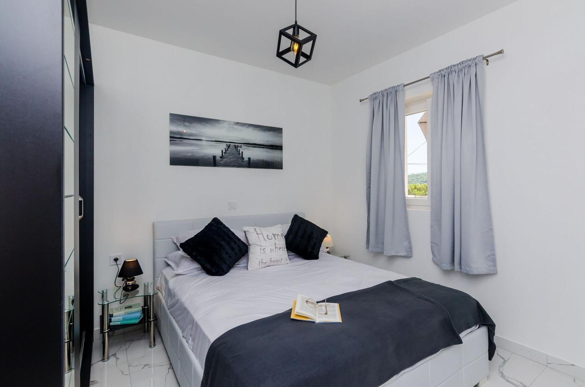 Mata Family Apartments Molunat Extérieur photo